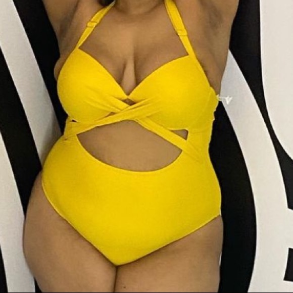 High waisted plus size swim suit - Picture 3 of 3